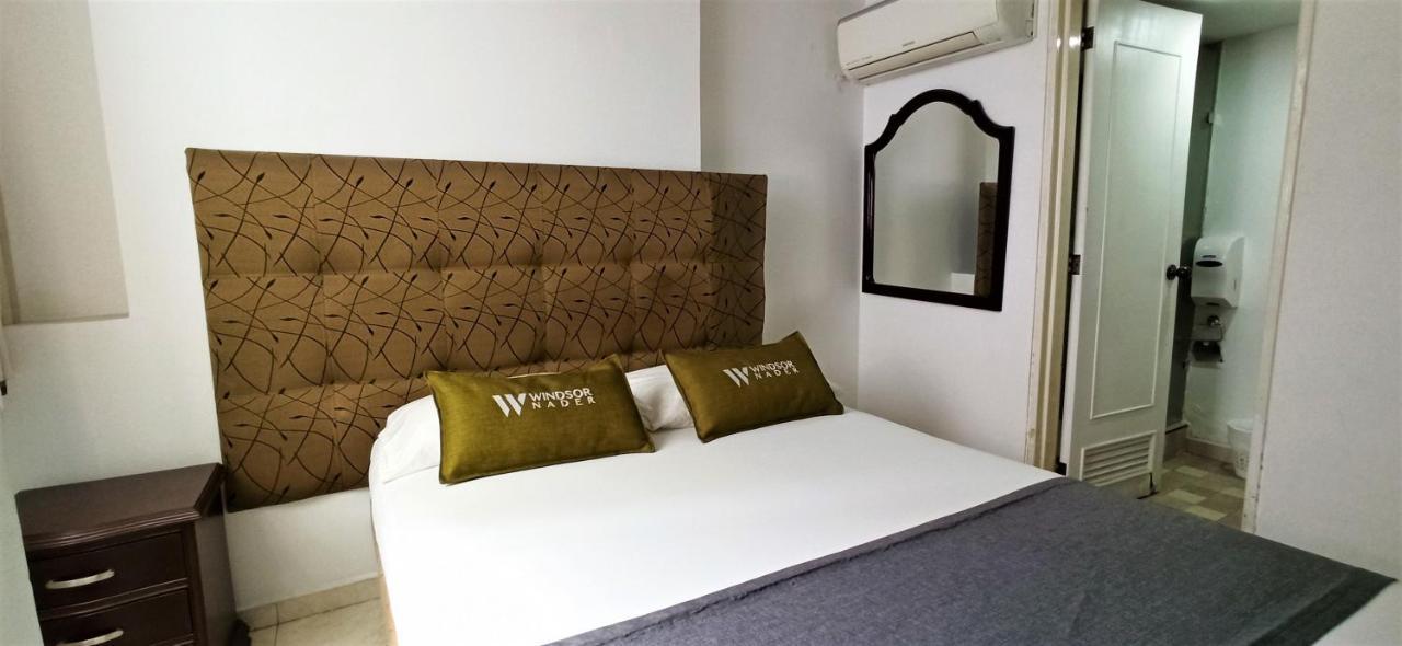 Hotel Windsor Plaza - Downtown กาลี ภายนอก รูปภาพ