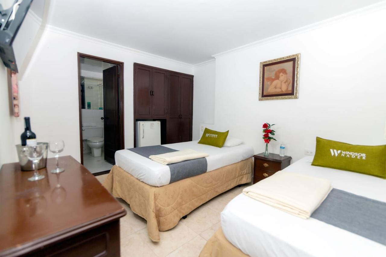 Hotel Windsor Plaza - Downtown กาลี ภายนอก รูปภาพ