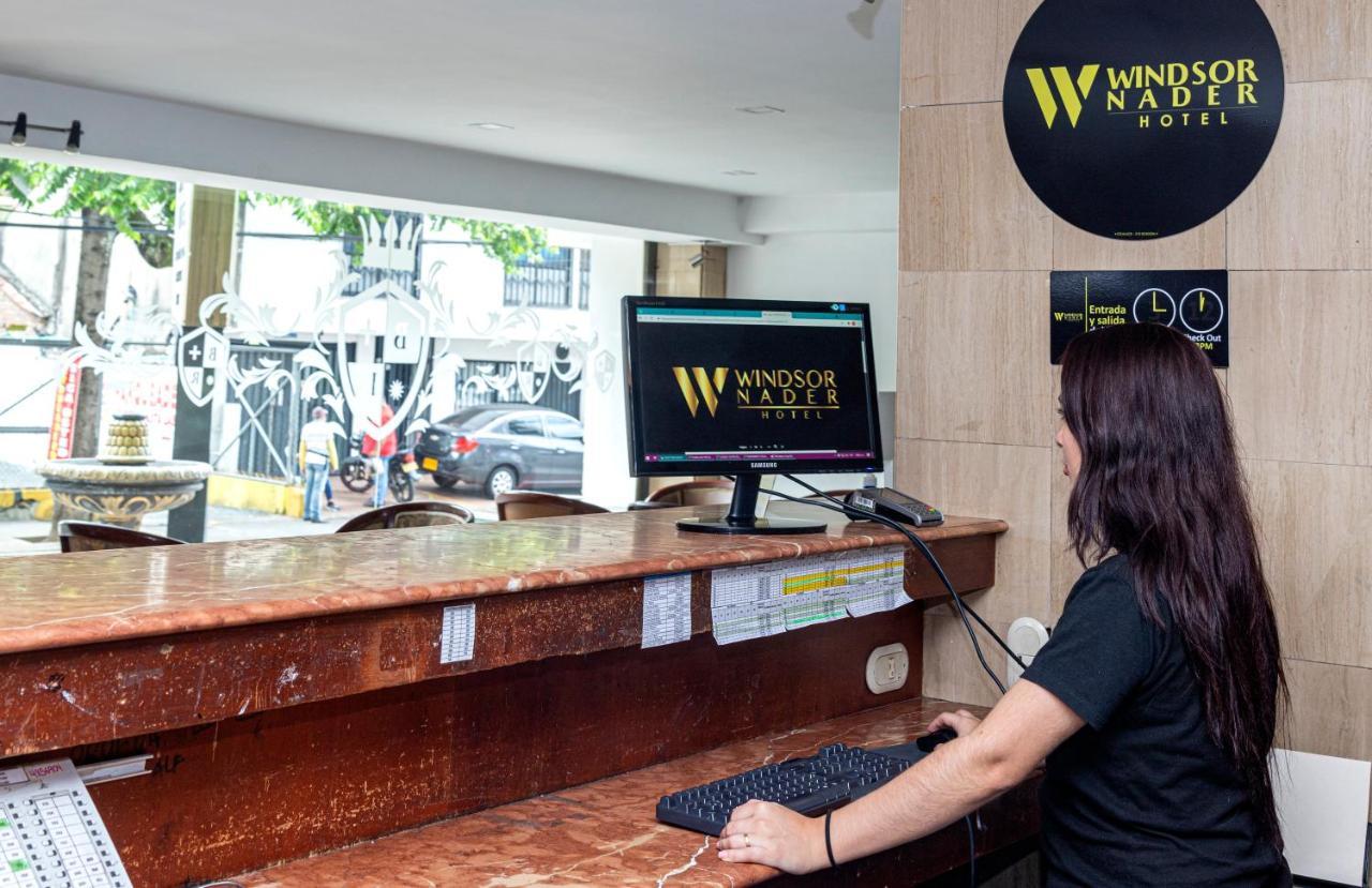Hotel Windsor Plaza - Downtown กาลี ภายนอก รูปภาพ