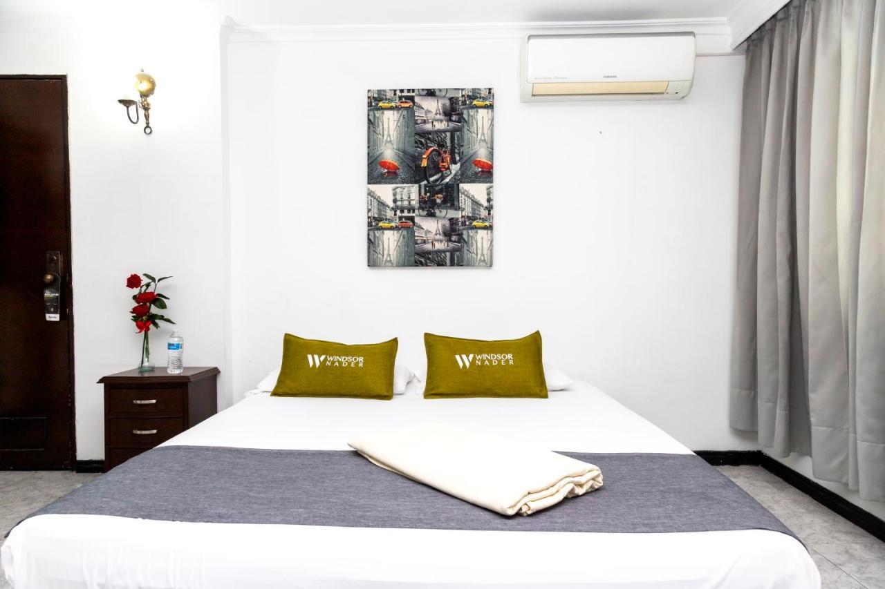 Hotel Windsor Plaza - Downtown กาลี ภายนอก รูปภาพ