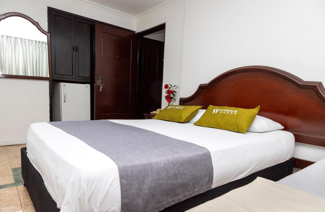 Hotel Windsor Plaza - Downtown กาลี ภายนอก รูปภาพ