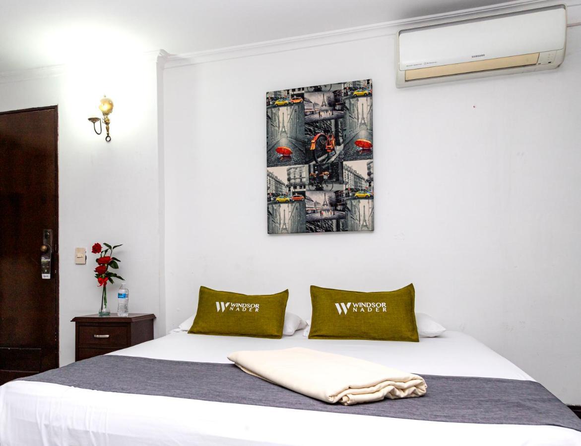 Hotel Windsor Plaza - Downtown กาลี ภายนอก รูปภาพ