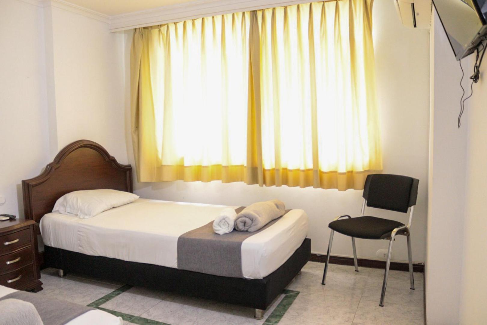 Hotel Windsor Plaza - Downtown กาลี ภายนอก รูปภาพ