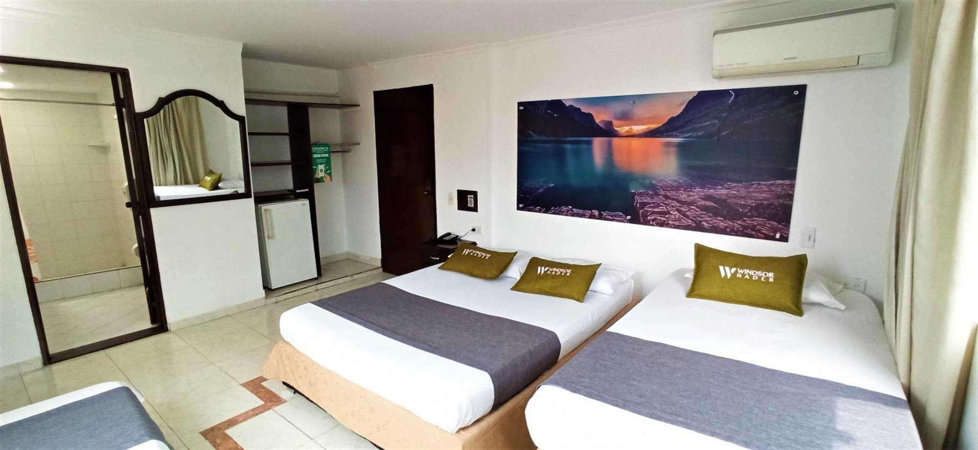 Hotel Windsor Plaza - Downtown กาลี ภายนอก รูปภาพ